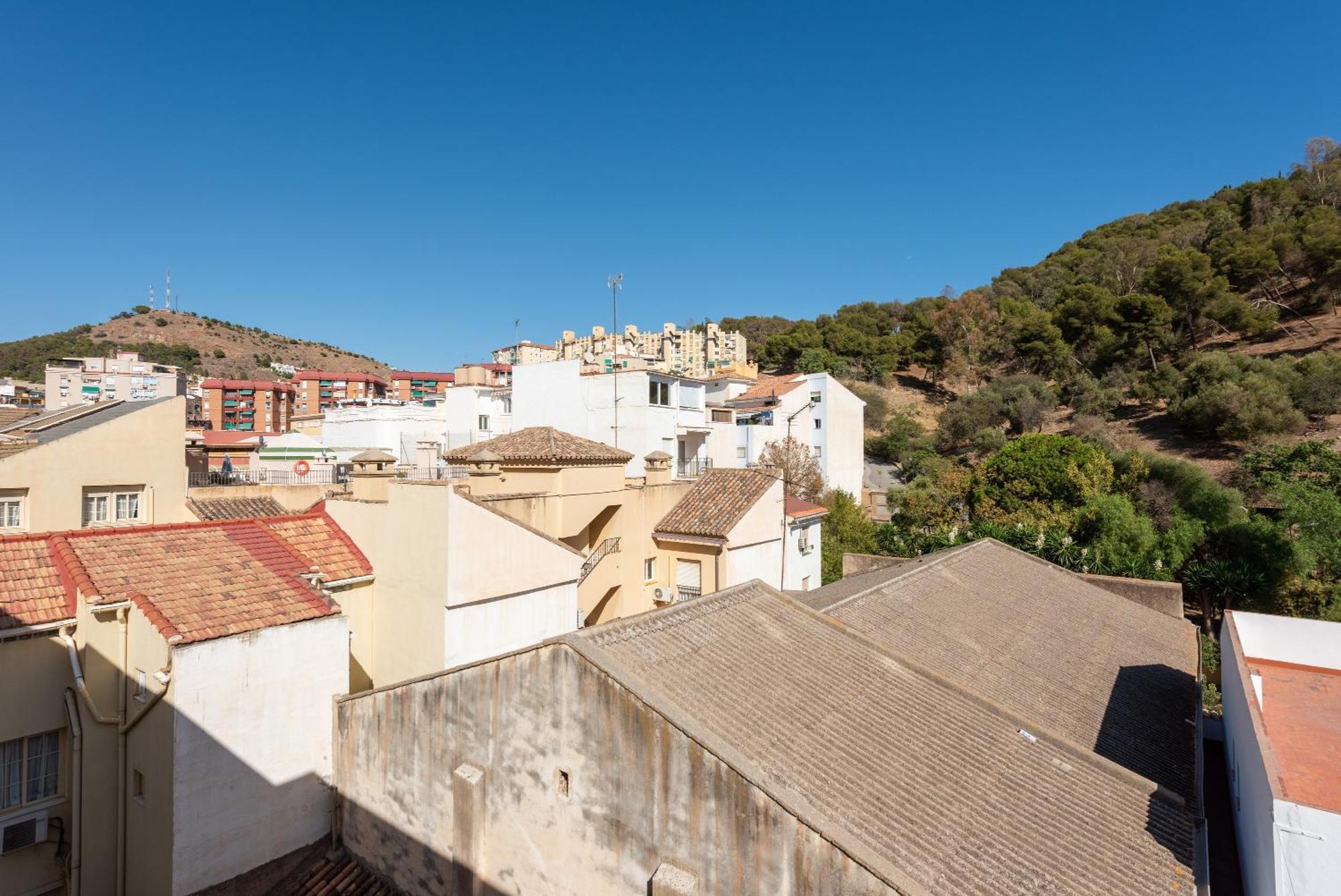 El Atico De La Montana Apartment Malaga Exterior photo